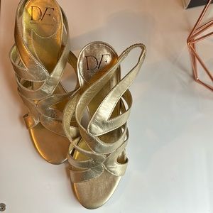 Diane Von Furstenberg Gold Sandals Sz 8